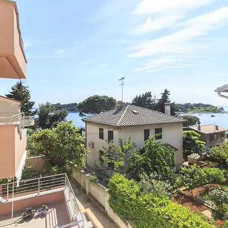 Apartment Lara Pula