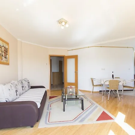 Apartment Lara Pula
