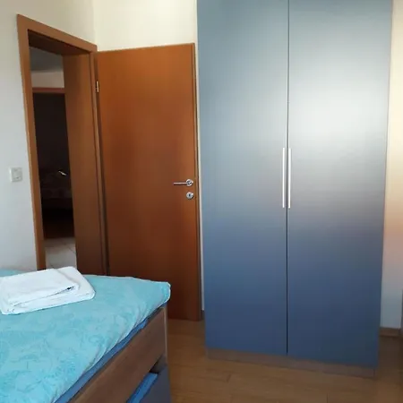 Apartment Lara *