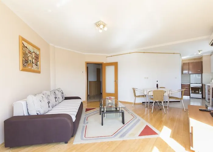 Apartment Lara Pula
