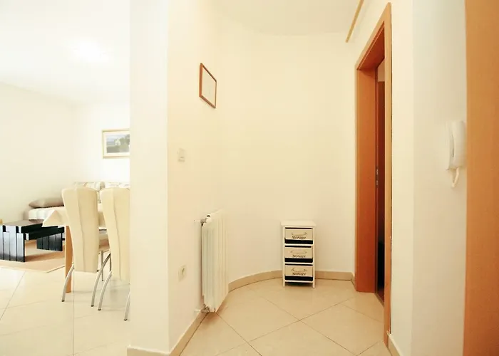 Apartment Lara Pula